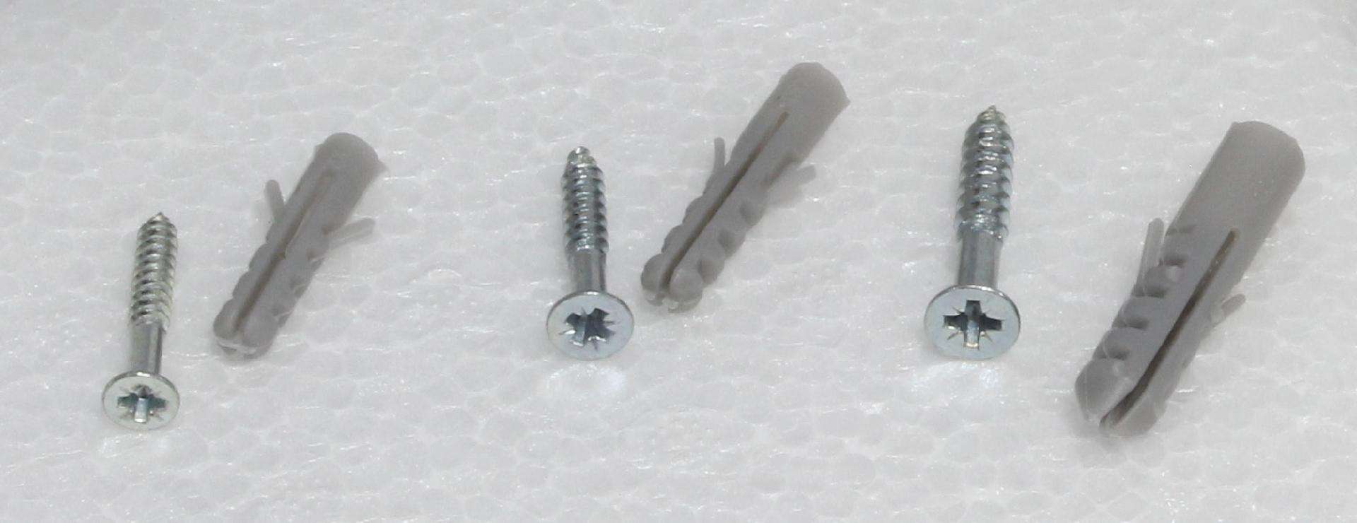 Parafuso com Bucha, 4x25mm, 6Un refª 60421 MADER