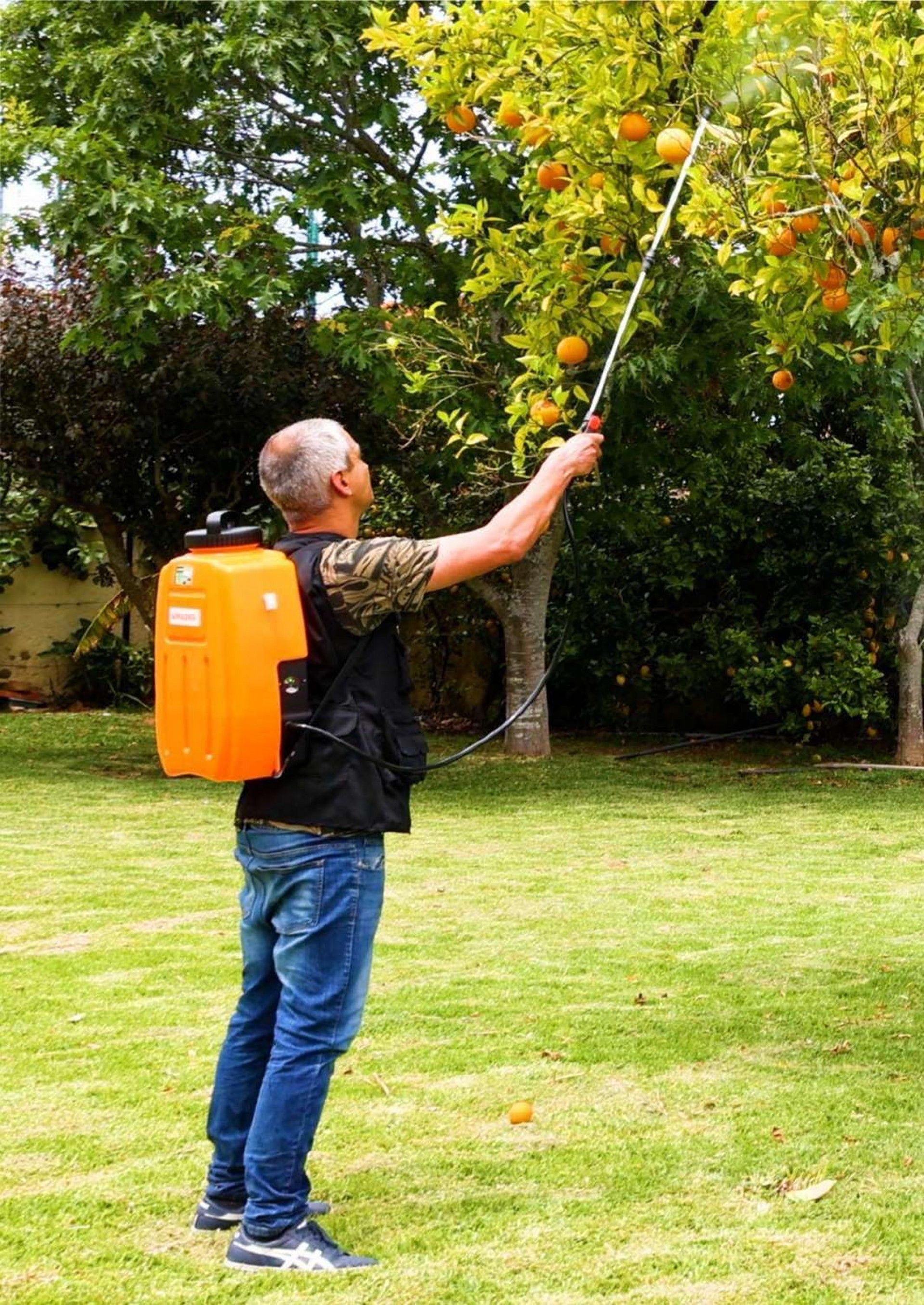 Pulverizador com Bateria, 16L refª 49051 MADER