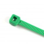 Abra�adeira Verde Pl�stica, 2.5x200mm, 200Un  ref� 48745 SAURIUM