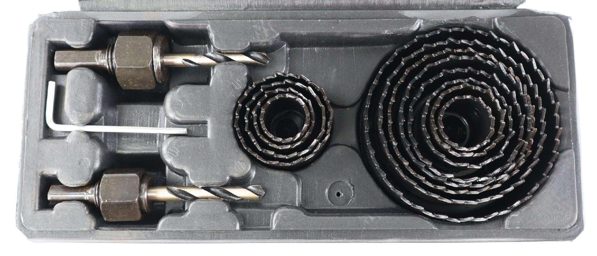 Brocas Craneanas, 15Un refª 48720 SAURIUM