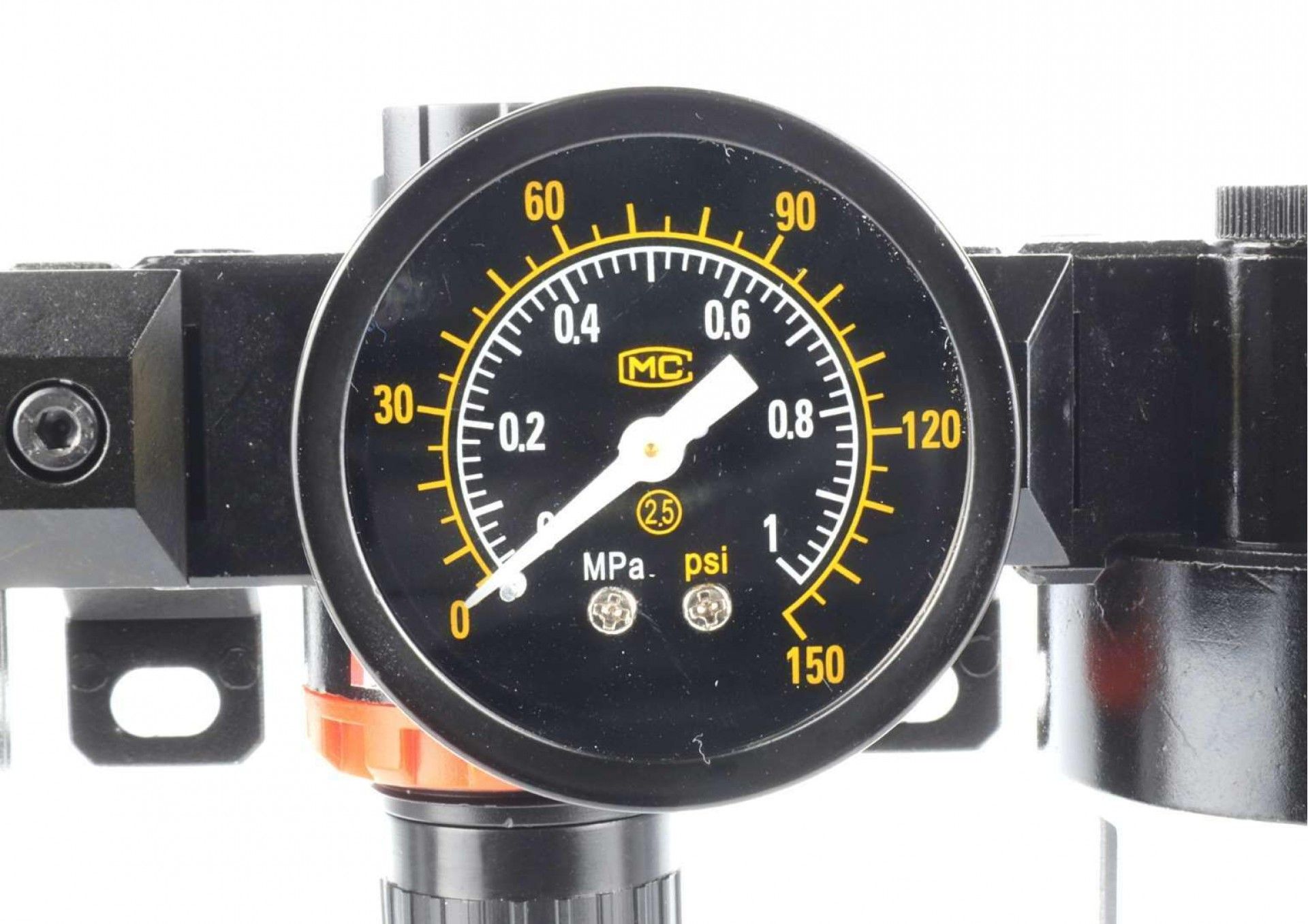 Filtro anti-humidade + Regulador + Lubrificador ½ refª 35049 Mader