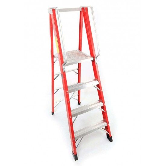 Escadote Eletricista, 4D, Fibra Vidro refª 10400 MADER Escadote Eletricista, 4D, Fibra Vidro refª 10400 MADER