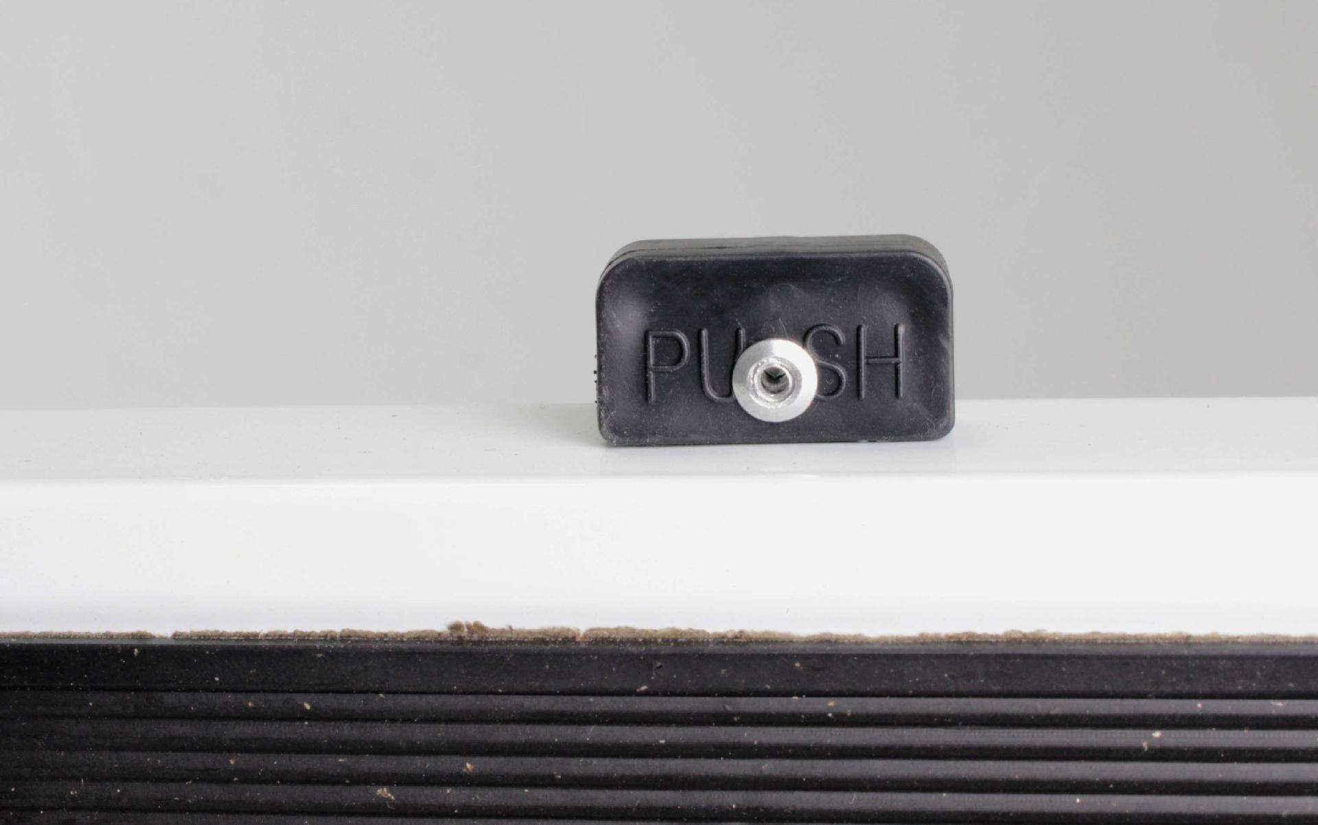 Escadote Aço com Borracha, 3D, 72cm refª 10071 MADER