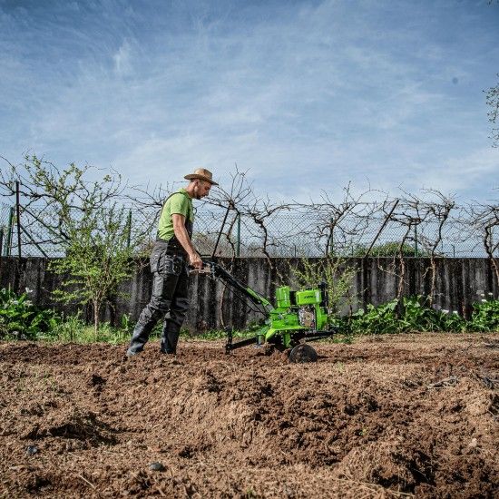 Motoenxada Diesel Transmissão Direta - 7Cv refª VIMEDTD7B Vito Motoenxada Diesel Transmissão Direta - 7Cv refª VIMEDTD7B Vito