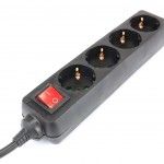 Extenso Eltrica, com Interruptor, Preta, 4 Tomadas, 3m, 3G x 1.5mm ref 89350 MADER
