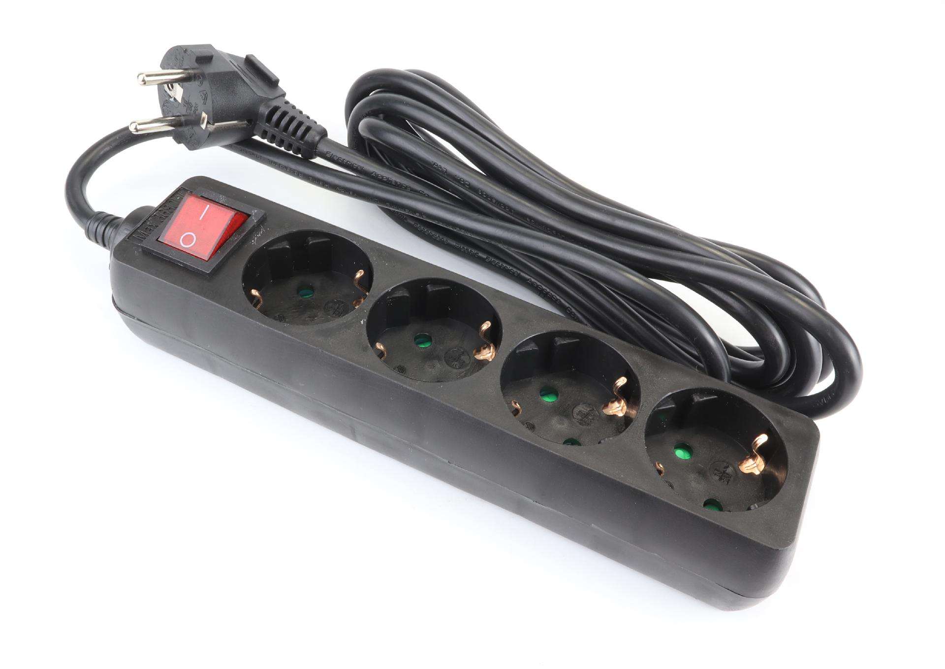 Extensão Elétrica, com Interruptor, Preta, 4 Tomadas, 3m, 3G x 1.5mm² refª 89350 MADER