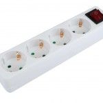 Extenso Eltrica, com Interruptor, Branca, 4 Tomadas, 1.5m, 3G x 1.5mm ref 89347 MADER