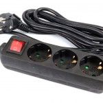 Extenso Eltrica, com Interruptor, Preta, 3 Tomadas, 3m, 3G x 1.5mm ref 89346 MADER