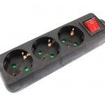 Extenso Eltrica, com Interruptor, Preta, 3 Tomadas, 3m, 3G x 1.5mm ref 89346 MADER