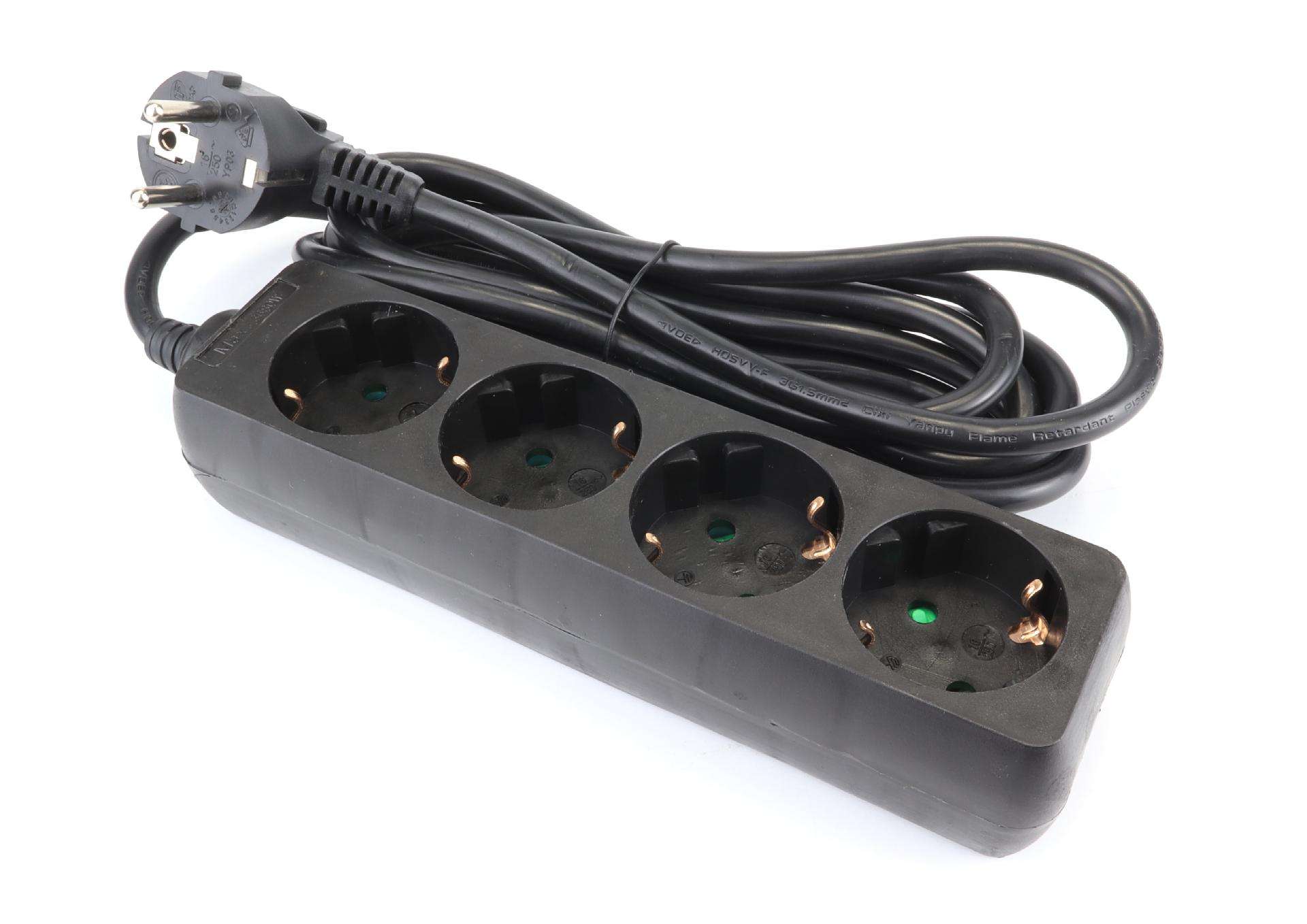 Extensão Elétrica, Preta, 4 Tomadas, 3m, 3G x 1.5mm² refª 89338 MADER