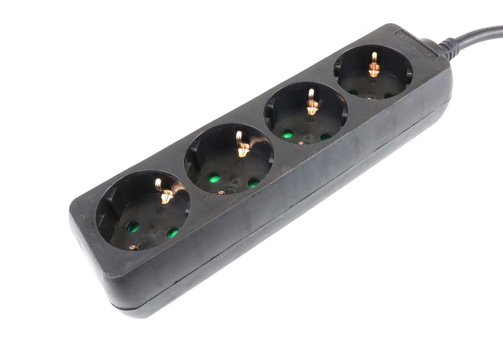 Extensão Elétrica, Preta, 4 Tomadas, 3m, 3G x 1.5mm² refª 89338 MADER