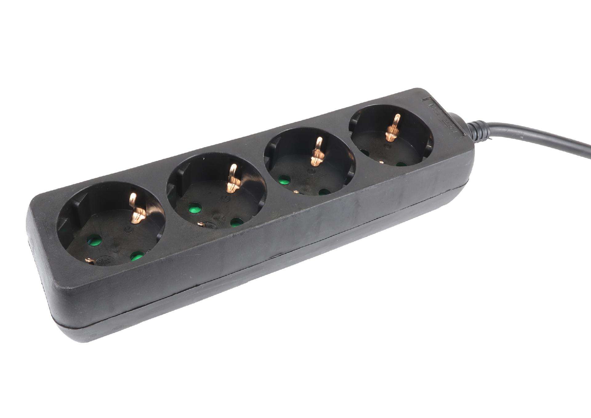 Extensão Elétrica, Preta, 4 Tomadas, 1.5m, 3G x 1.5mm² refª 89336 MADER