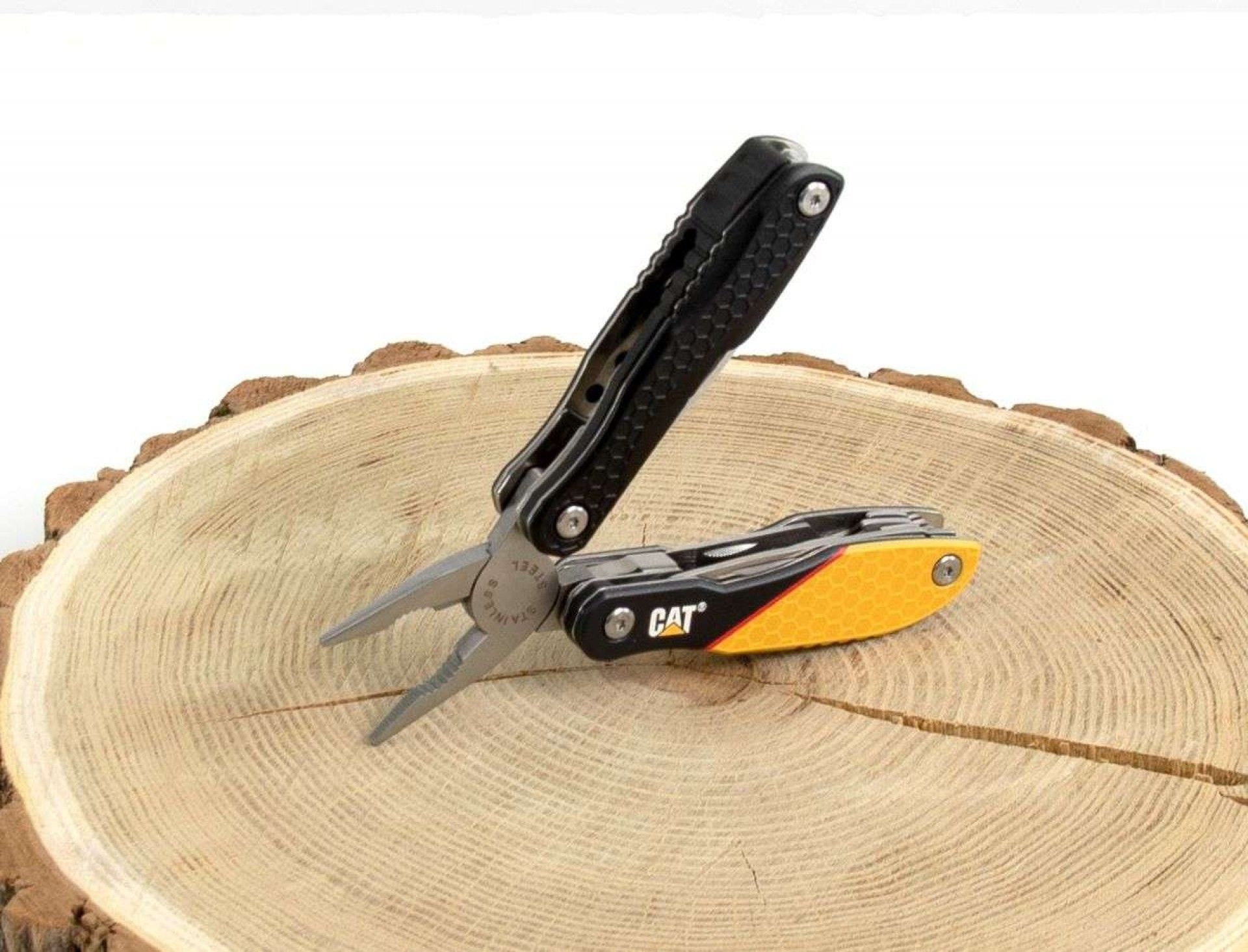 Multiferramenta 13 em 1 refª CP-106867 CAT