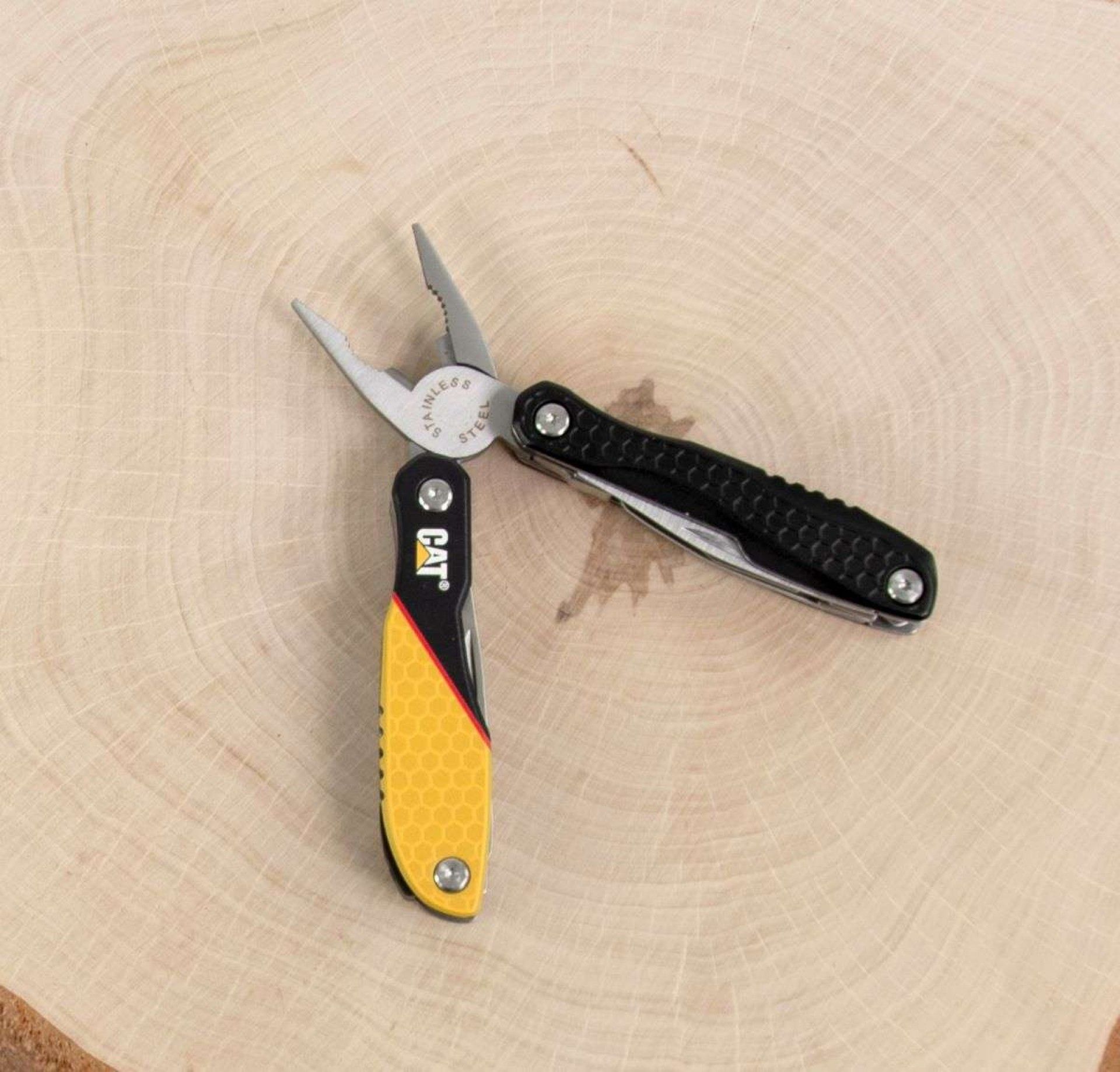 Multiferramenta 13 em 1 refª CP-106867 CAT