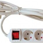 Extensão elétrica com interruptor 3 tomadas YL-2117 3G1,5mm2 1,5m refª 065.0051 MACFER Extensão elétrica com interruptor 3 tomadas YL-2117 3G1,5mm2 1,5m refª 065.0051 MACFER