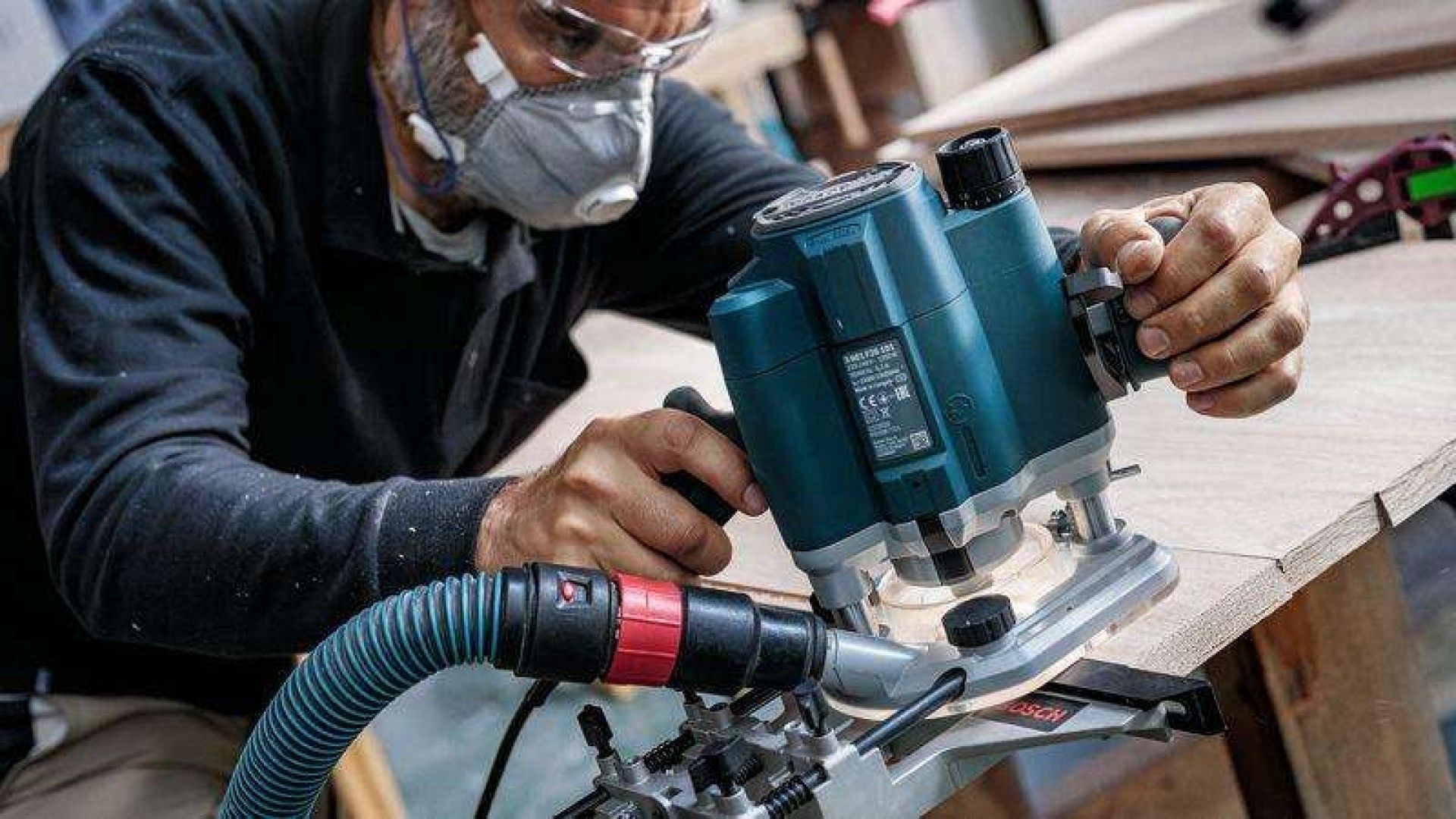Fresa direita para tupia PRO, dois canais, Ø 16 x C 30, encabadouro de 8mm refª 2608629679 BOSCH