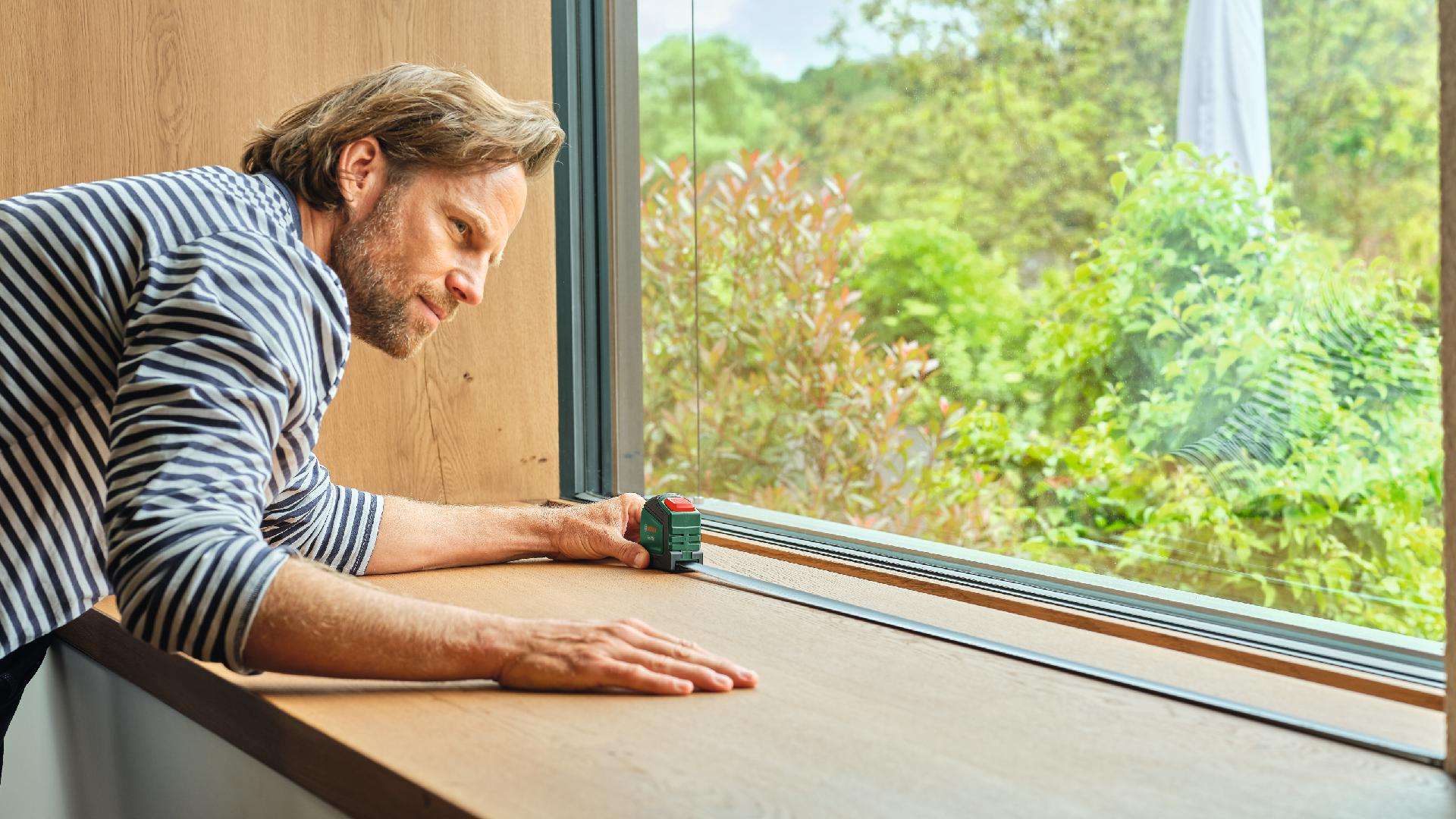 Fita métrica de 5 m/16 ft incluindo clipe de lápis refª 1600A02Z9Y BOSCH