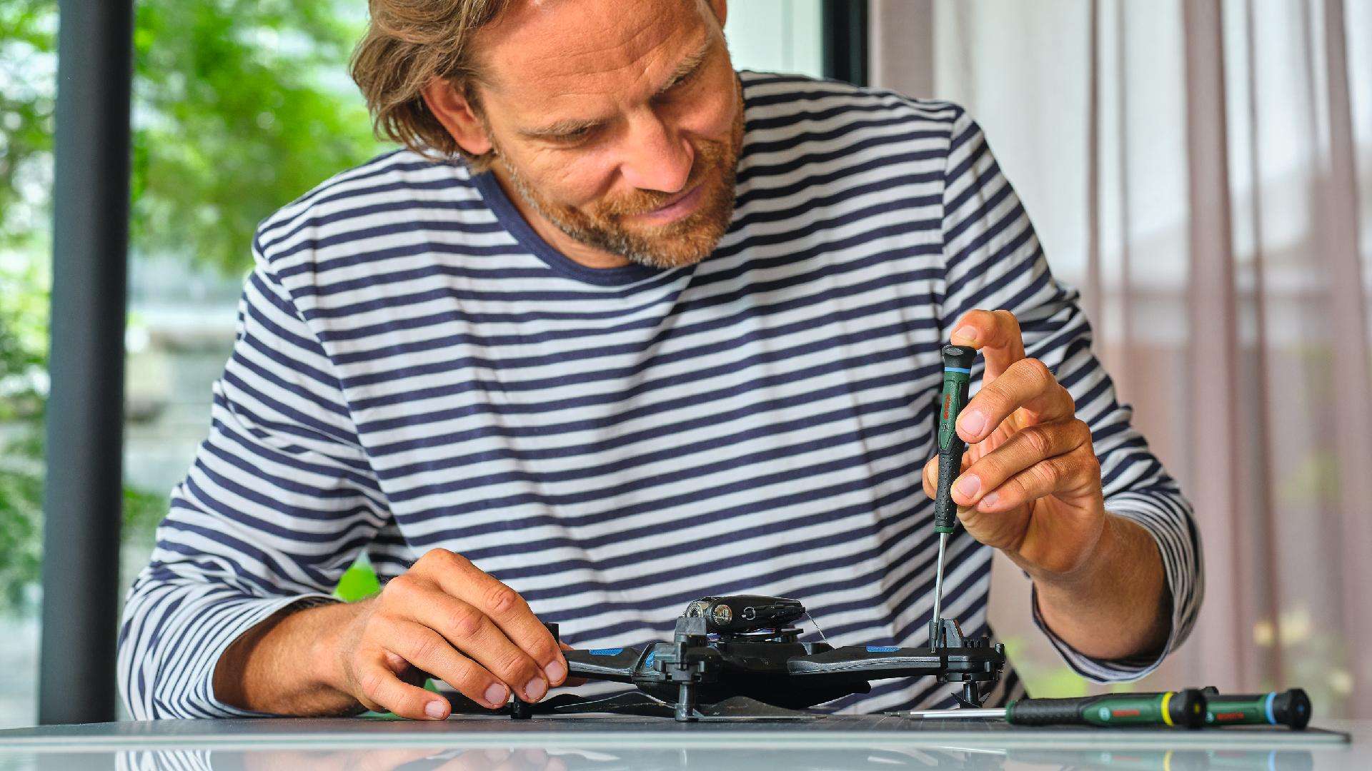 Kit Chaves de precisão 12pç refª 1600A02Z9N BOSCH