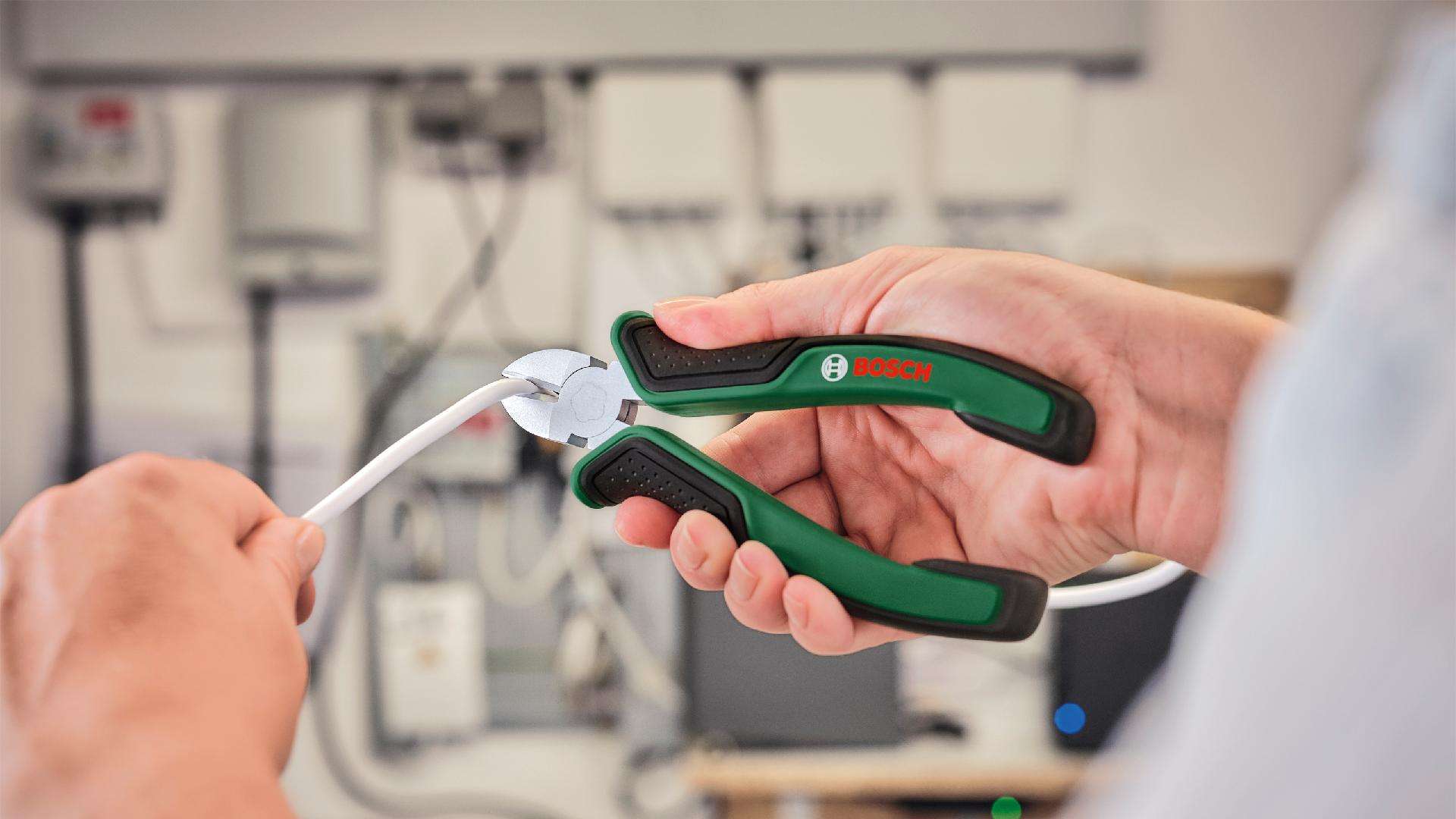 Kit Alicates 4pç refª 1600A02W7K BOSCH