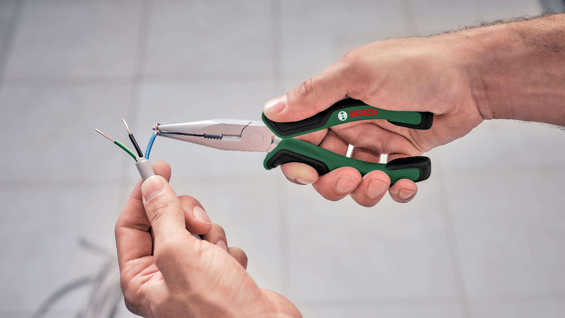 Kit Alicates 4pç refª 1600A02W7K BOSCH