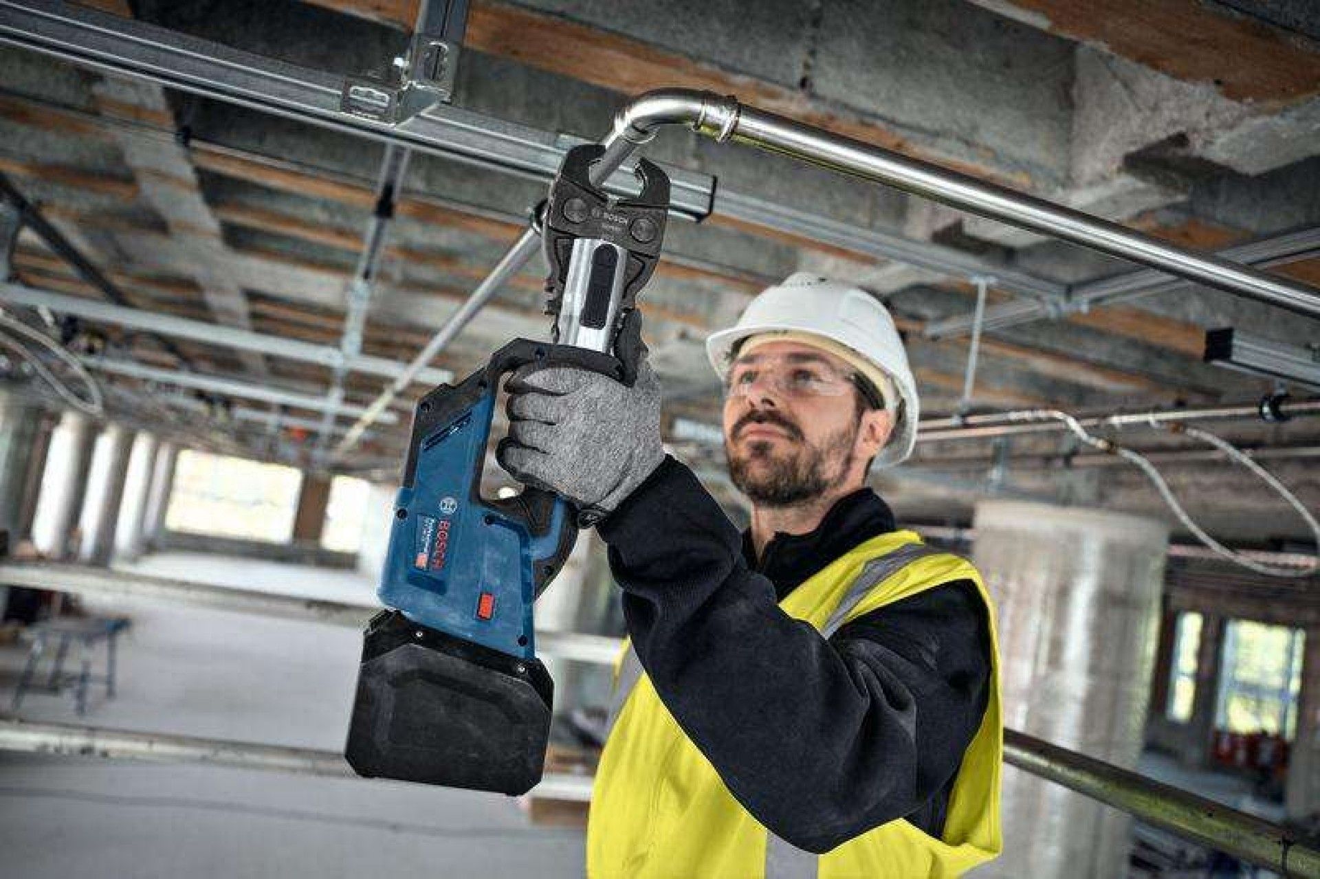 Ferramenta de prensagem sem fio GPT 18V-19 Professional refª 06019M2004 BOSCH
