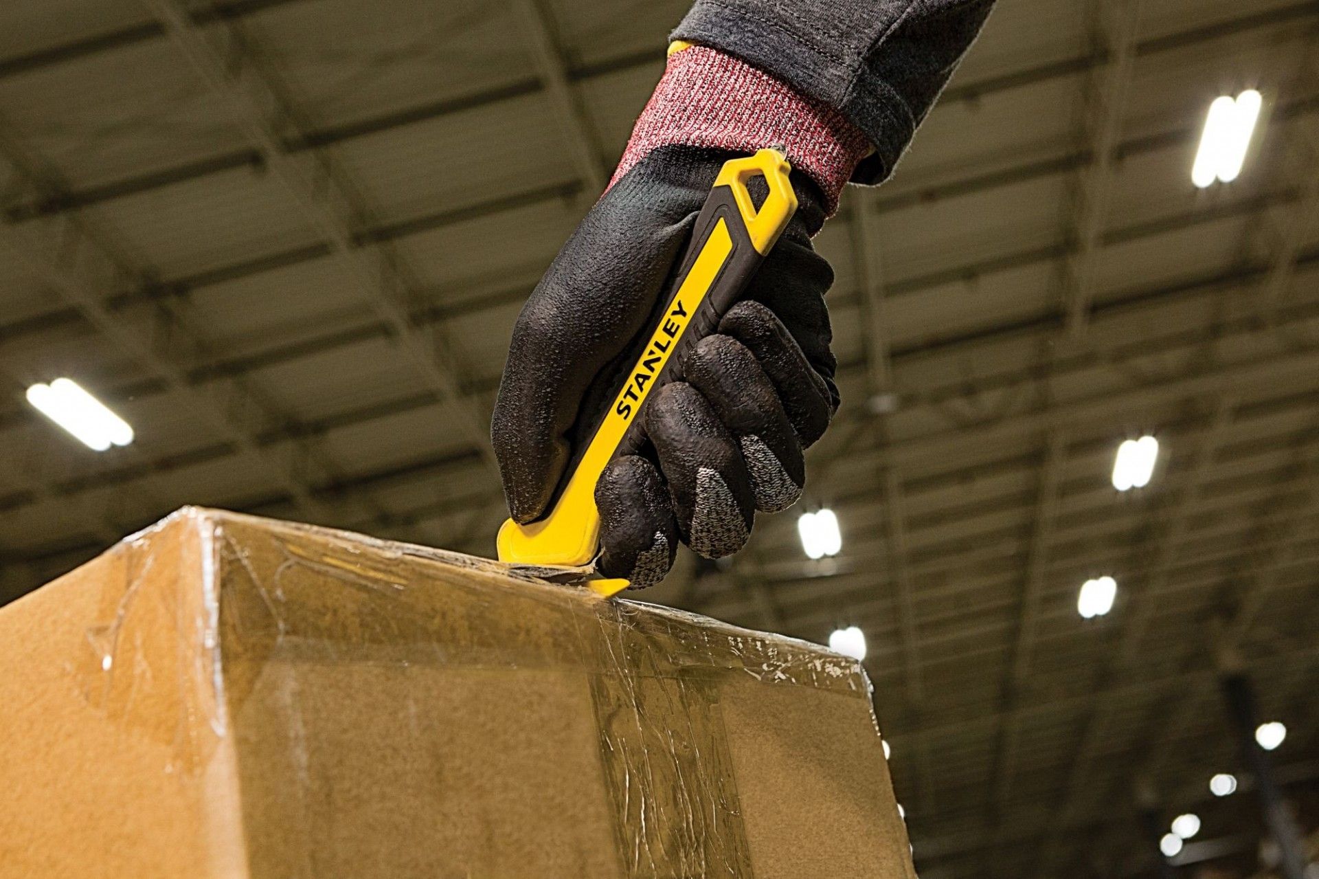 Cortador de embalagens de um lado, bi-matéria refª STHT10356-0 STANLEY