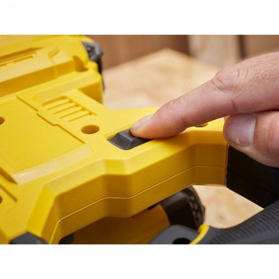 Serra de esquadria V20 Li-Ion 18V 190mm ref SFMCS701M1-QW Stanley