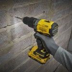 Aparafusadora c/percusso + Aparafusador de Impacto LI-ION 18V Stanley SFMCK461D2T-QW Stanley