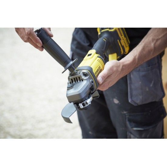 REBARBADORA SFMCG400B-XJ 20V SOLO STANLEY REBARBADORA SFMCG400B-XJ 20V SOLO STANLEY