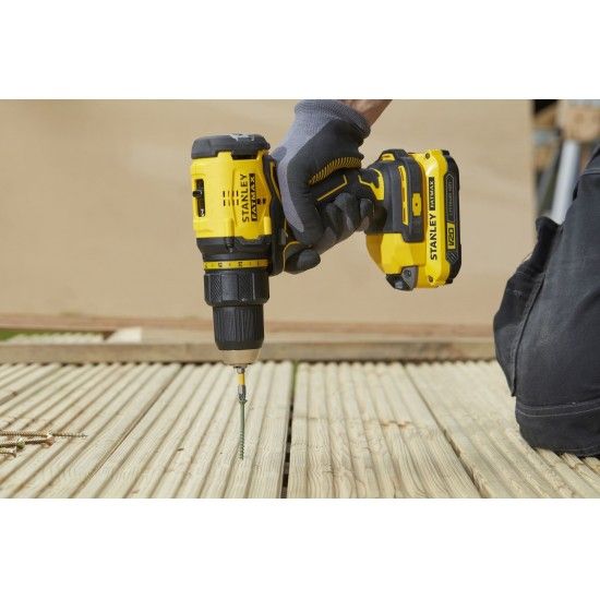 Aparafusadora sem escova V20 18V 60Nm com 2 baterias Li-Ion 1,5 Ah refª SFMCD710C2K-QW STANLEY Aparafusadora sem escova V20 18V 60Nm com 2 baterias Li-Ion 1,5 Ah refª SFMCD710C2K-QW STANLEY