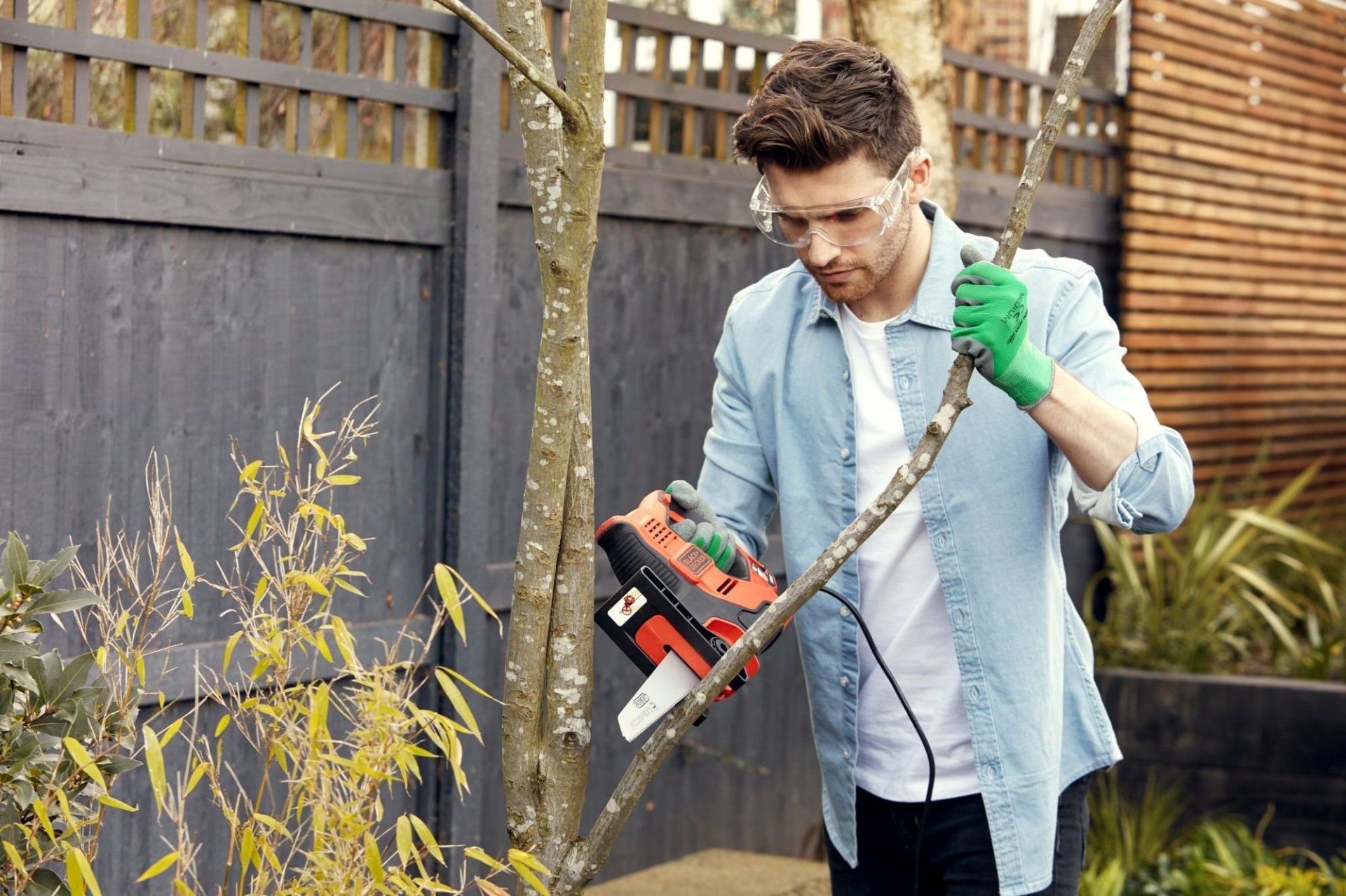 Serra eléctrica Scorpion® 500W refª RS890K BLACK DECKER