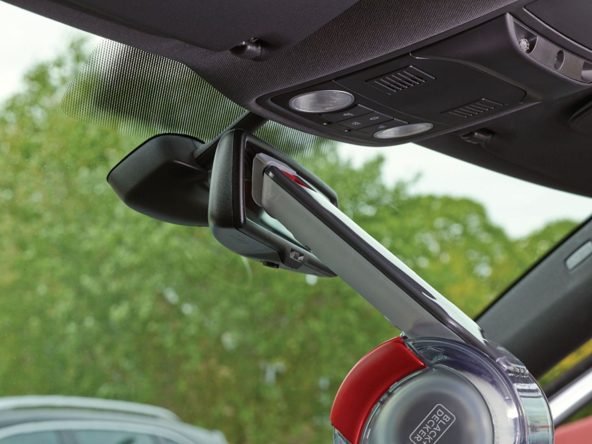 Aspirador de Carro Pivot® 12V refª PV1200AV BLACK DECKER