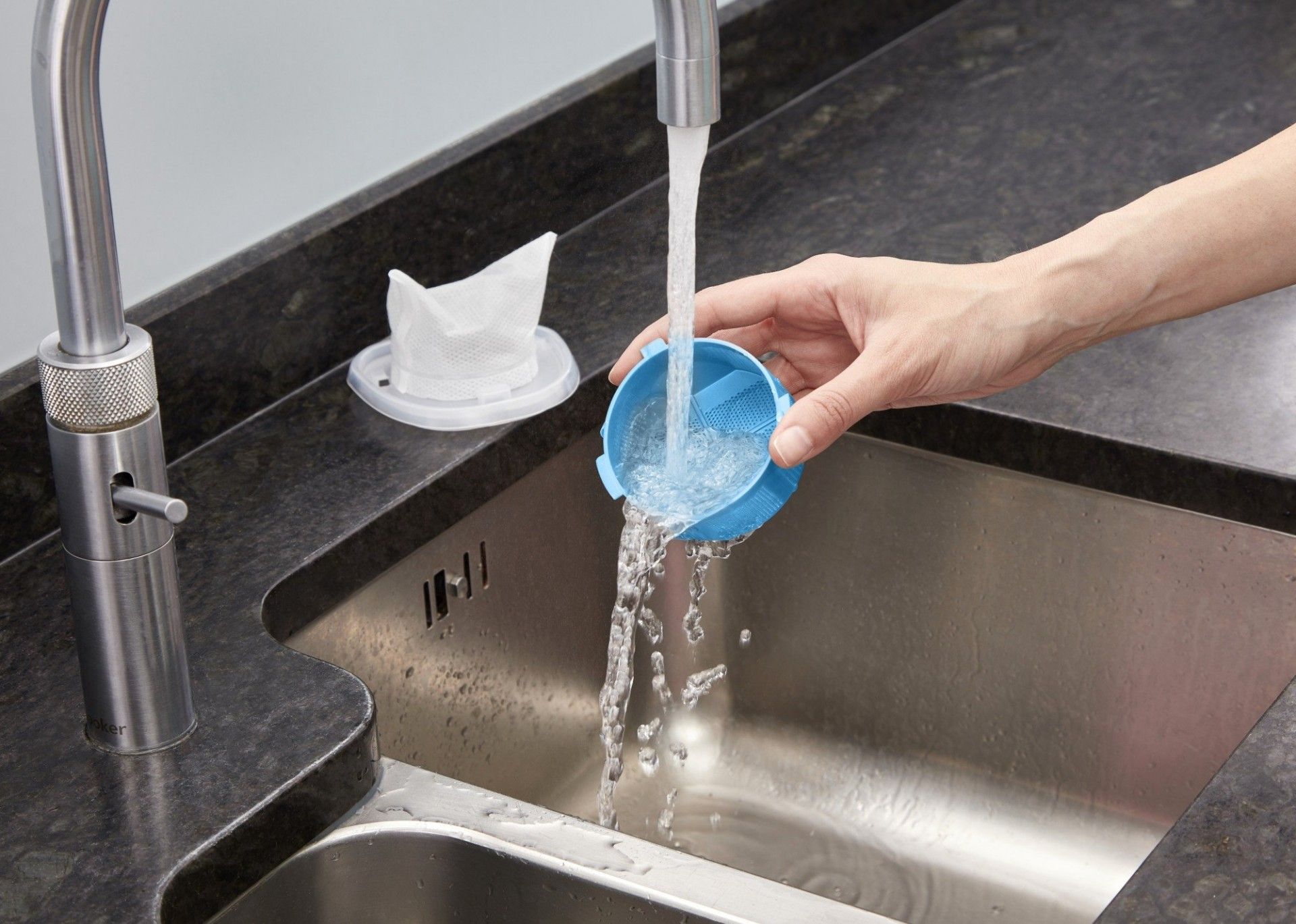 Mini-aspirador de Mão Dustbuster Lítio 7,2V refª NVC215WA BLACK DECKER