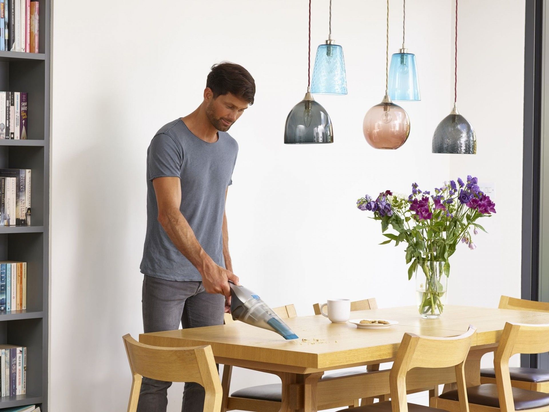 Mini-aspirador de Mão Dustbuster Lítio 7,2V refª NVC215WA BLACK DECKER