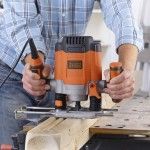 Tupia 1200W ref KW1200E-QS BLACK DECKER
