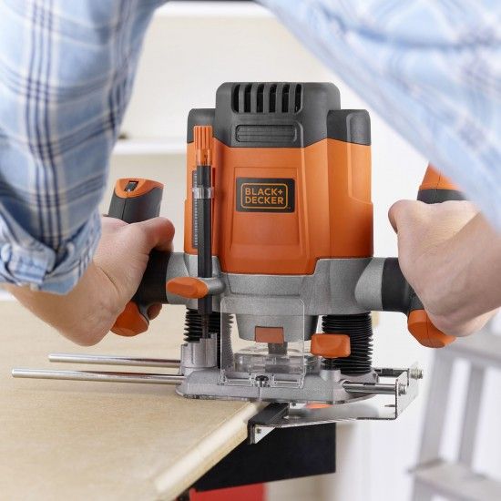 Tupia 1200W refª KW1200E-QS BLACK DECKER Tupia 1200W refª KW1200E-QS BLACK DECKER
