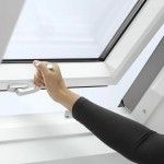 Janela de telhado manual basculante/projetante 55x98mm branca ref GPL2070CK04 Velux