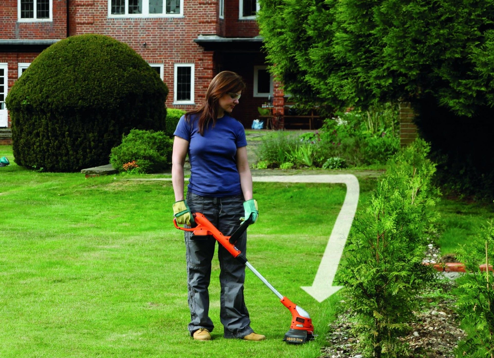 Aparador 18V 2.0Ah 23cm refª GLC1823L20 BLACK DECKER