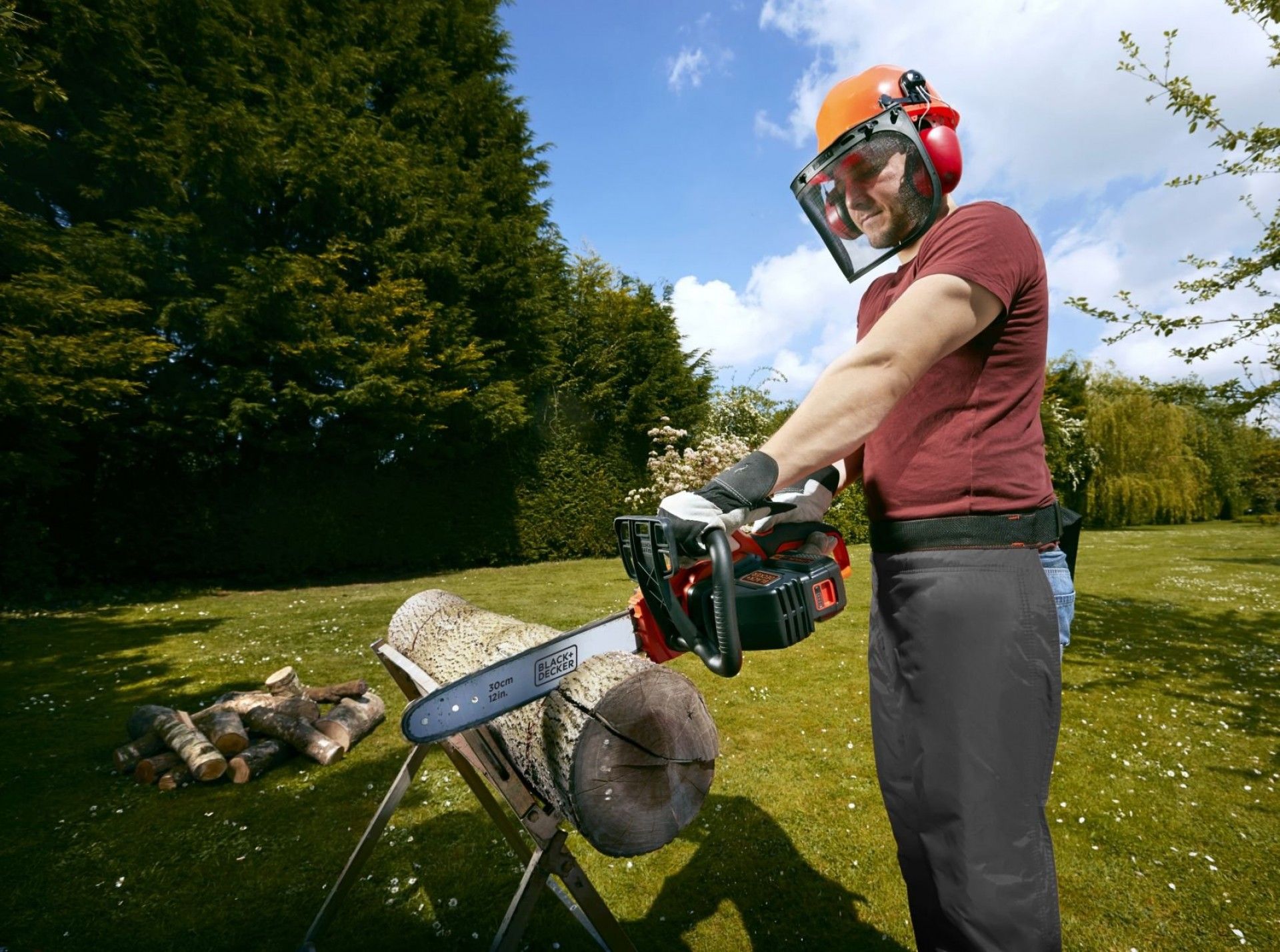 Eletrosserra 36V 2.0Ah Lítio 30cm refª GKC3630L20 BLACK DECKER