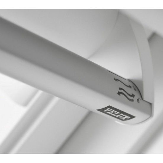 Janela de telhado manual basculante 134x98mm branca refª GGU0070UK04 Velux Janela de telhado manual basculante 134x98mm branca refª GGU0070UK04 Velux