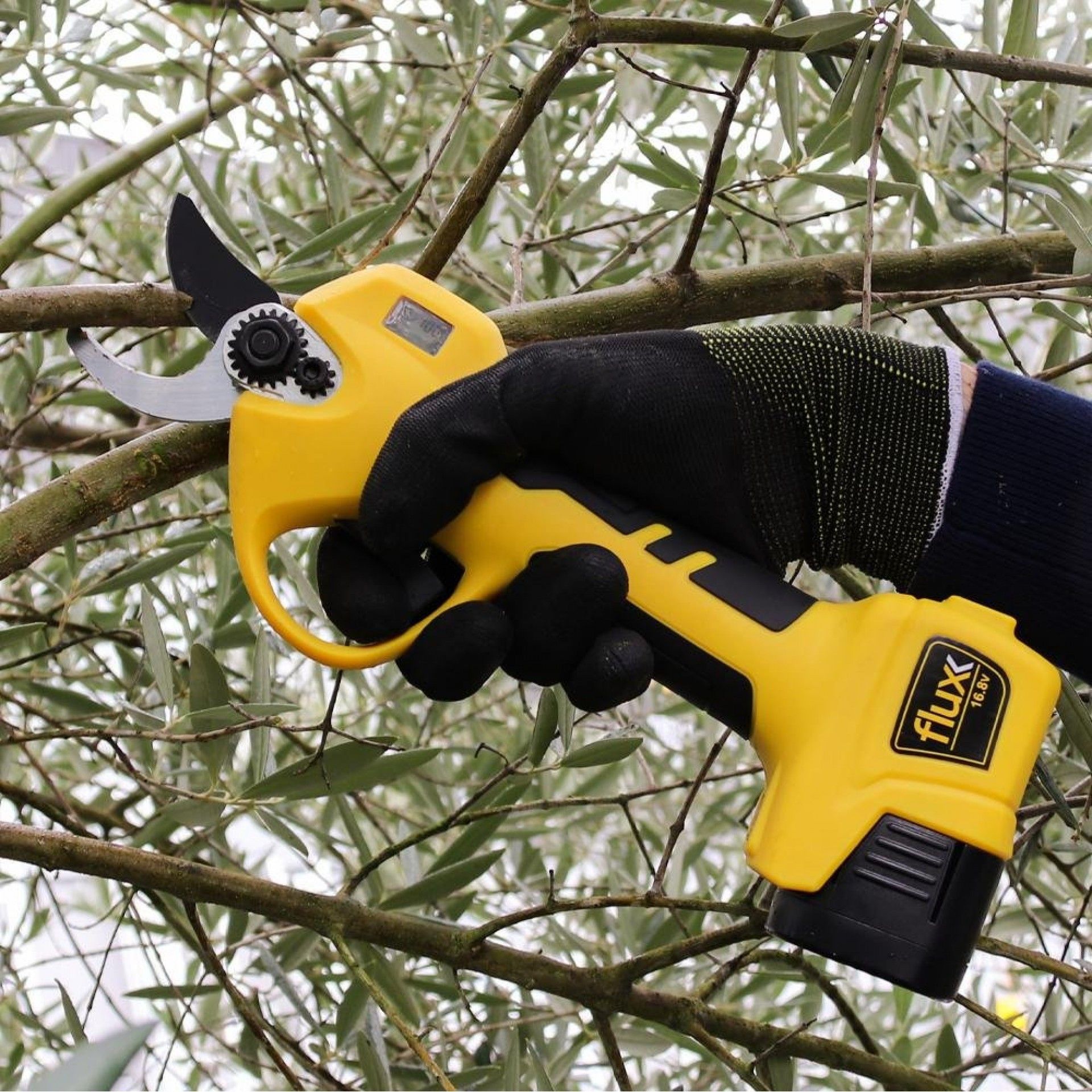 Tesoura Poda Bateria 16,8V 2x2.0Ah refª FTPB16820 FLUX