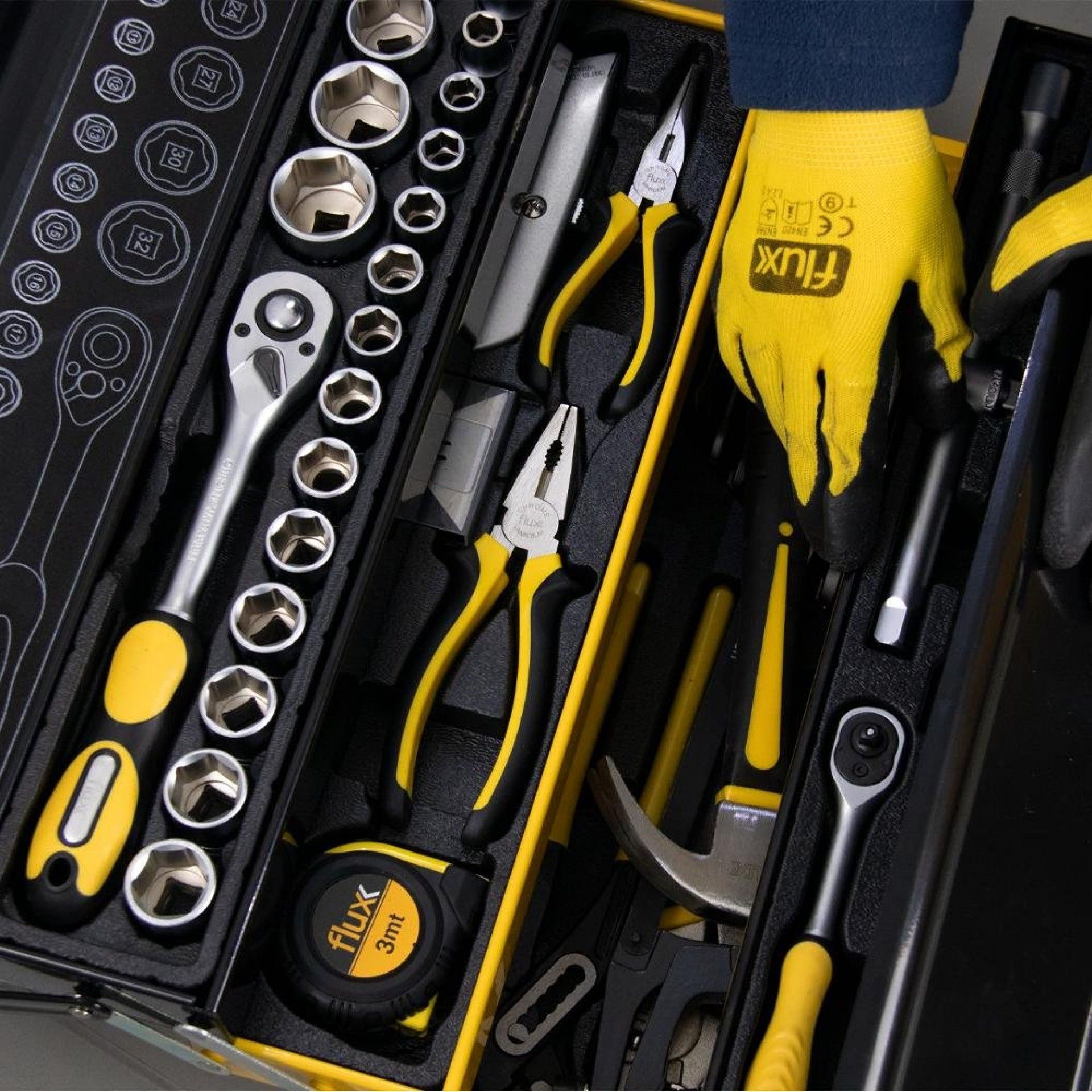 Mala Metálica com Ferramentas 88 peças refª FMMF88 FLUX