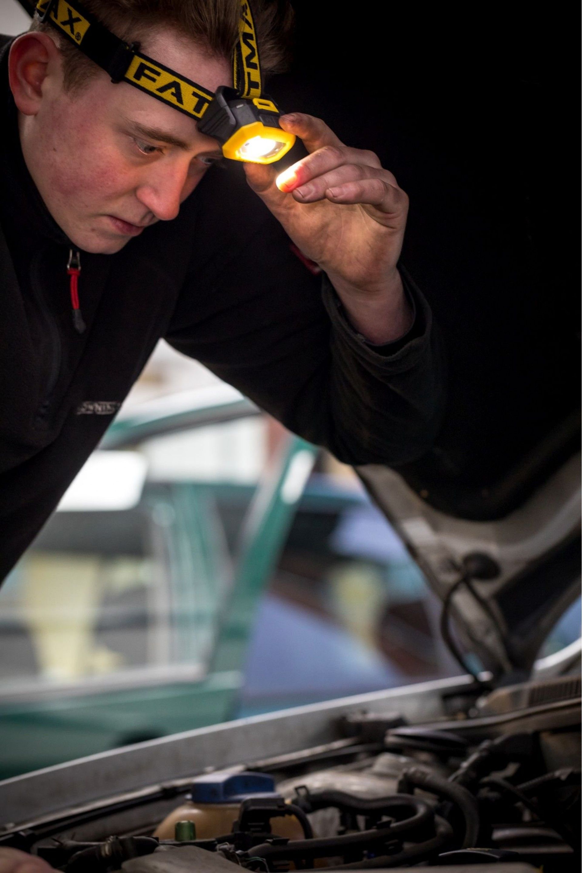 Lanterna frontal refª FMHT81509-0 STANLEY