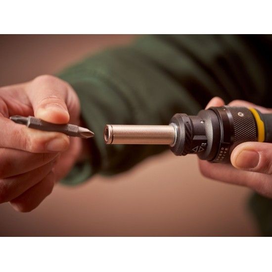 Chave se punho Stanley ¼ c/roquete FMHT62692-0 Chave se punho Stanley ¼ c/roquete FMHT62692-0