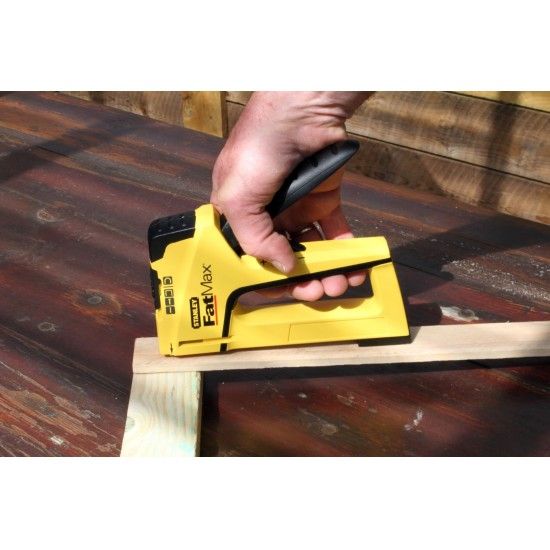 FatMax® TR400 4en1 -Agrafos Tipo A, Cabos e Prego Tipo J, refª FMHT6-70411 STANLEY FatMax® TR400 4en1 -Agrafos Tipo A, Cabos e Prego Tipo J, refª FMHT6-70411 STANLEY