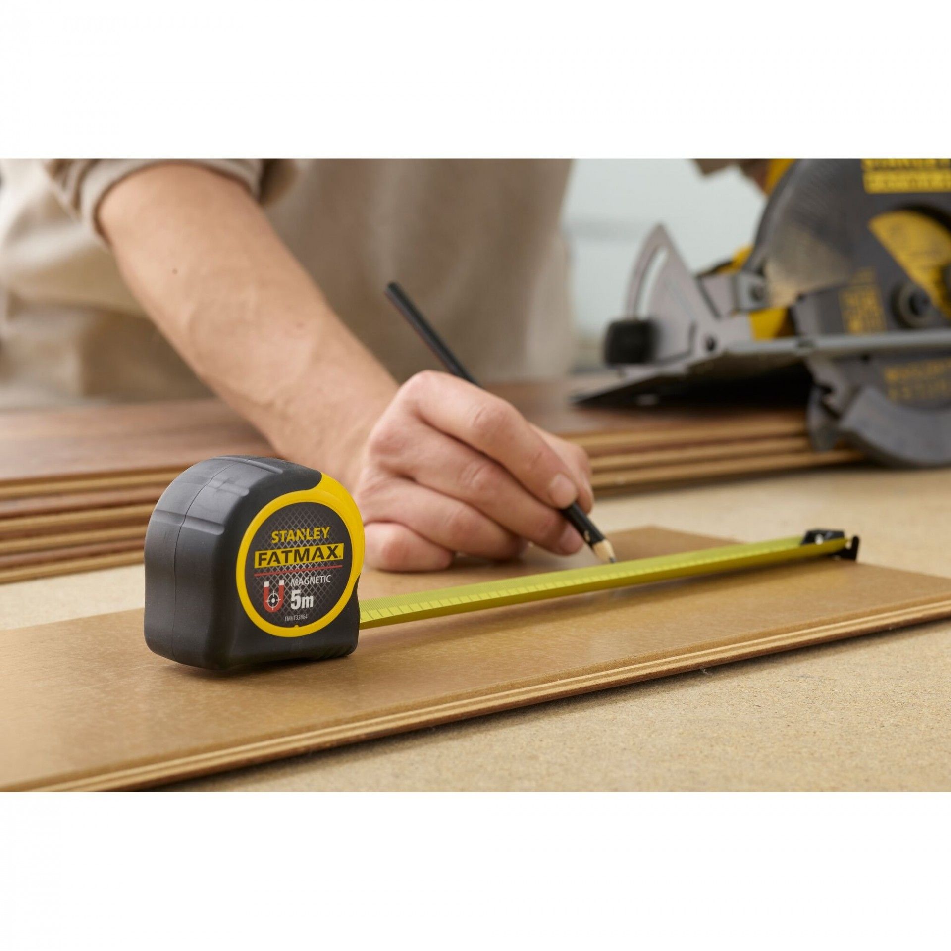 Fita métrica 5m x 32mm BladeArmor MAGNÉTICO refª FMHT0-33864 STANLEY