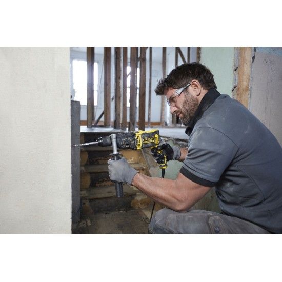 Berbequim 1.100 W, mandril metlico 13mm ref FMEH1100K-QS STANLEY