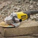 Rebarbadora de 2000W 230mm ref FMEG232-QS STANLEY