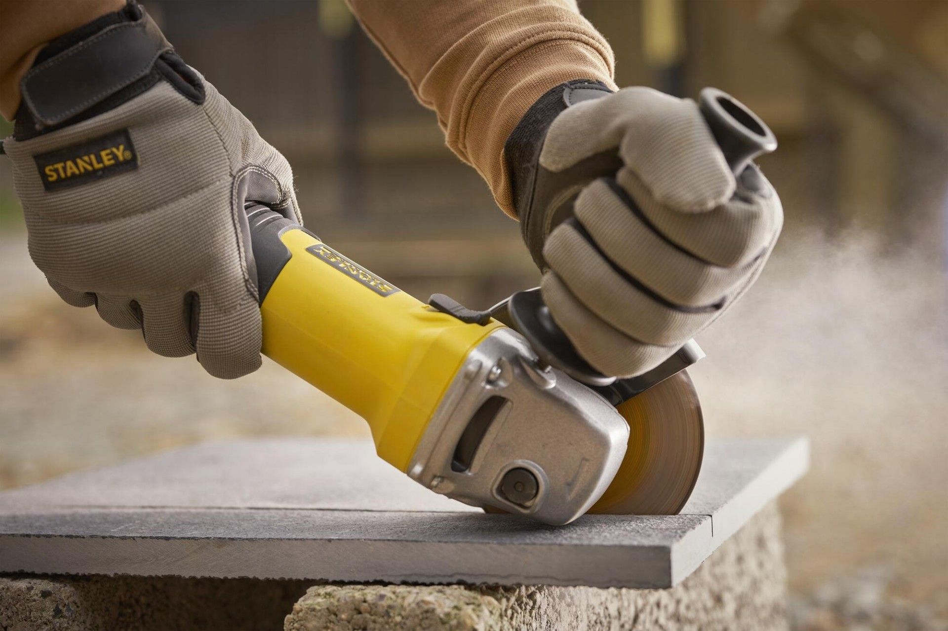 REBARBADORA 1100w 125mm FMEG225VS-QS STANLEY