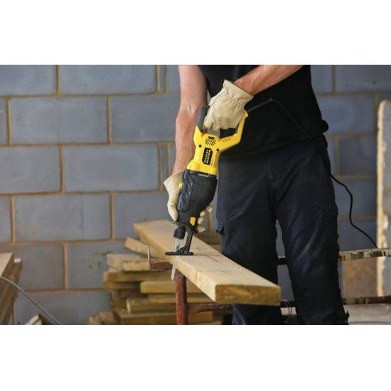 Serra Sabre 1050W (FME365K) ref� FME365K-QS STANLEY